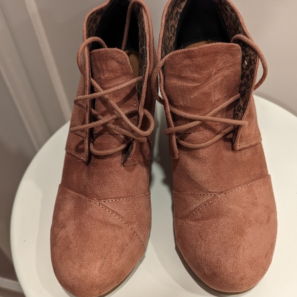 CityClassified Pink Boots size 9 - Picture 4 of 5